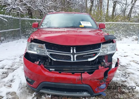 2016 Dodge Journey Sxt z USA, uszkodzony, nr VIN 3C4PDCBG8GT218859